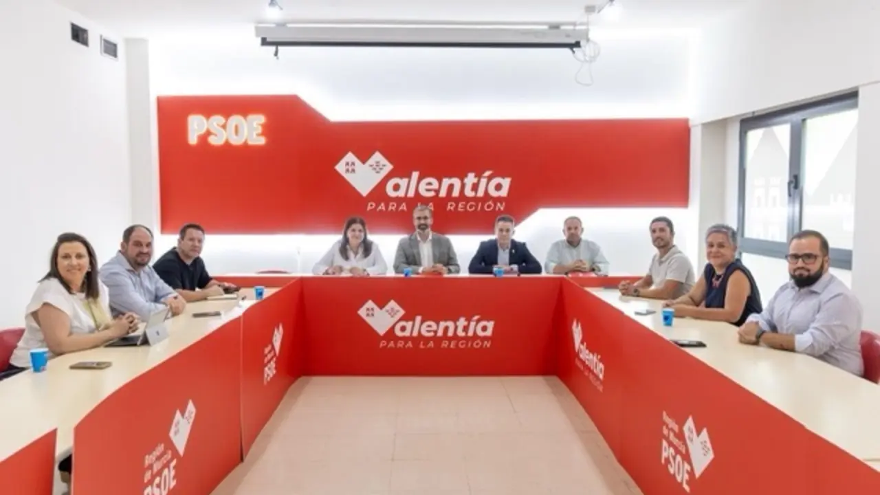 Reunión Francisco Lucas y alcaldes y alcaldesas PSOE
